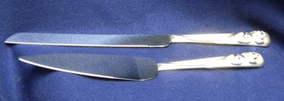 WED002 Hearts Cake Server Set